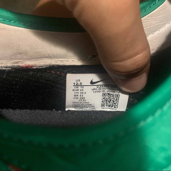 Undercover x Wmns Daybreak ‘Lucky Green’ - Picture 6 of 7